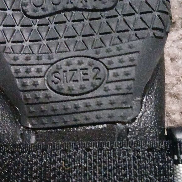 Dog Shoes Dog Boots & Paw Protectors Size 2: 1.9''x2.4''(W*L)  18-27lbs NWT - Picture 5 of 5